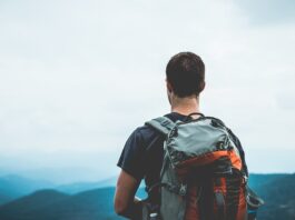 ¿Qué hay que llevar en la mochila para ir al monte o la montaña?